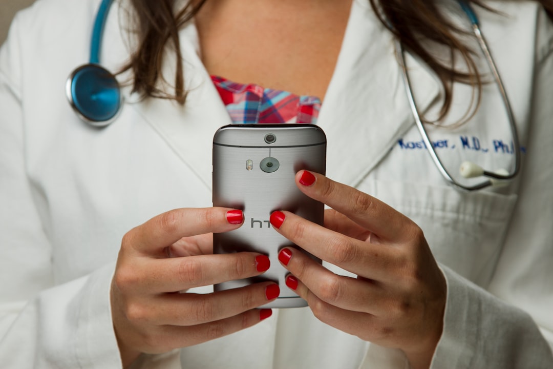 How to Set Up SMS Appointment Reminders That Reduce No-Shows